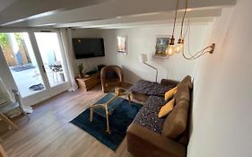 Tiny House - maison de ville au centre d'Annecy terrasse&climatisation
